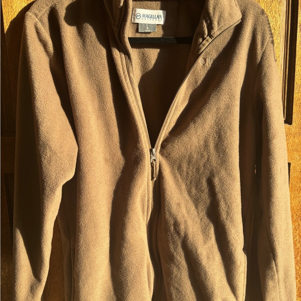 Magellan Outdoors Tan Fleece Jacket